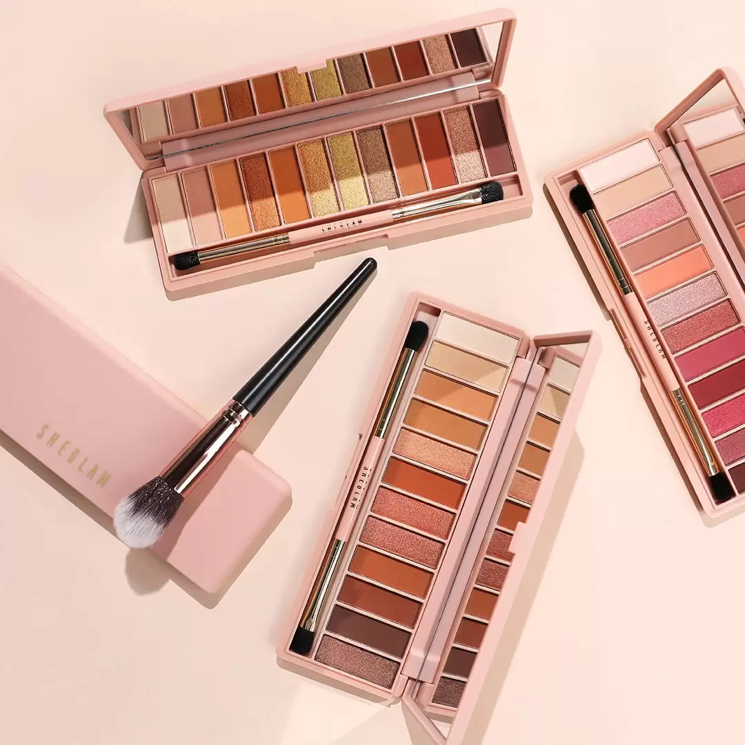 پالت سایه 12 رنگ شیگلم همراه با براش مدل Berry Palette