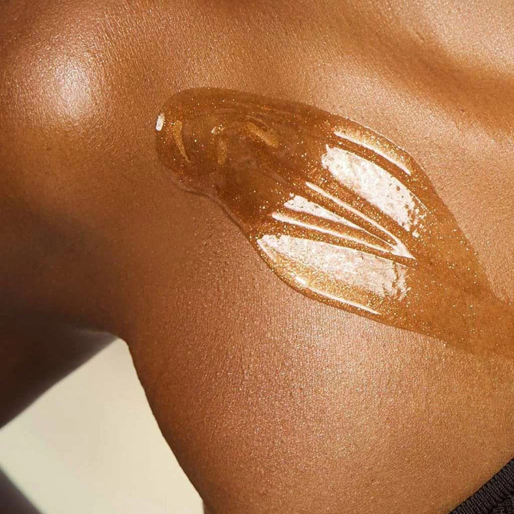 روغن بدن شاین دار وازلین GOLDEN HOUR GLOW رایحه Vanilla cocoa